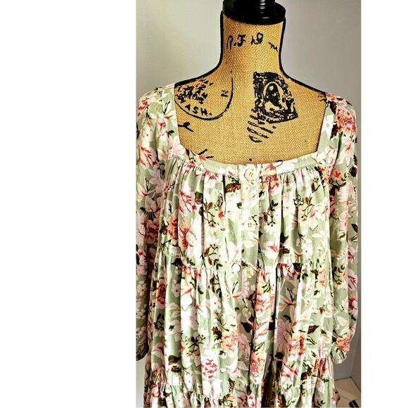 En Saison Tiered Ruffled Maris Mini Dress, Feminine, Sexy, Fully lined. Sz M - Picture 9 of 15